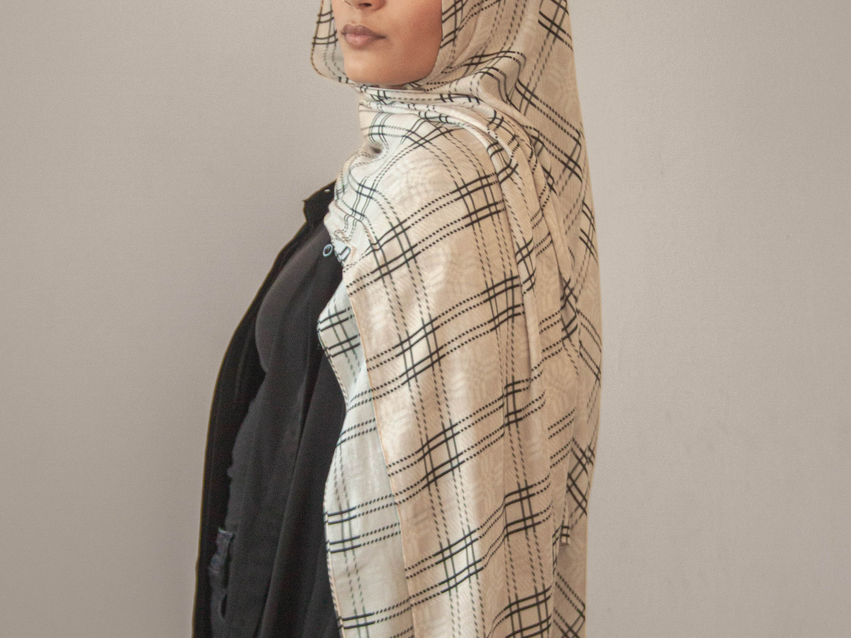 Vanilla Plaid Modal Hijab