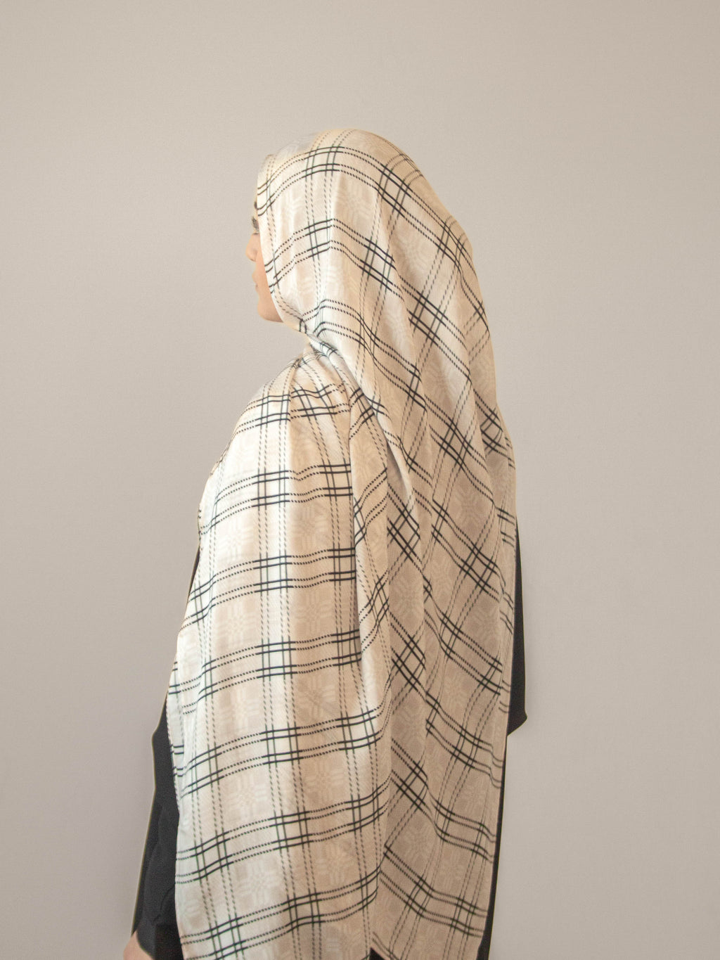 Vanilla Plaid Modal Hijab